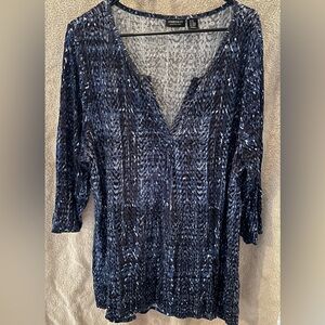 Jones & Co Navy and White V Neck Blouse 2X